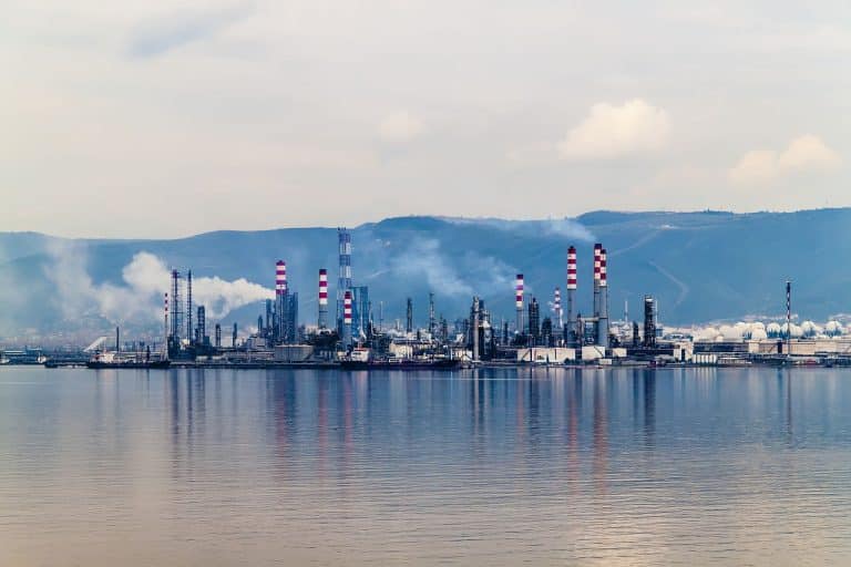 Canada Explores Options to Cap Oil and Gas Emissions