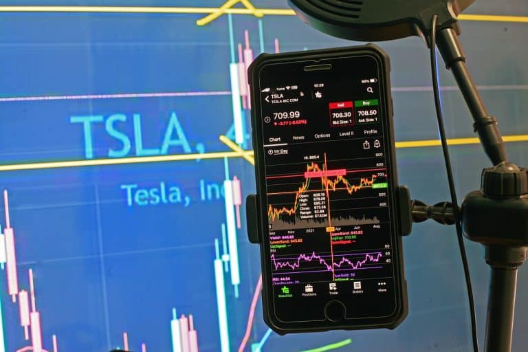 Tesla’s Carbon Credit Sales Down 49% in Q2