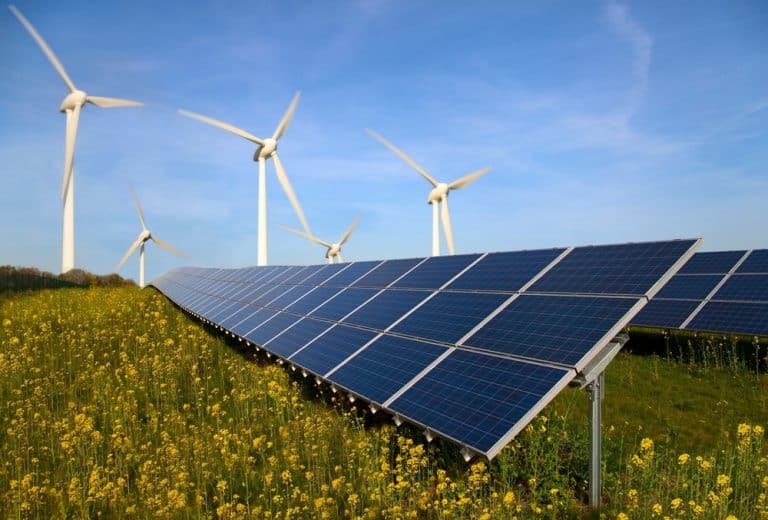 Global Renewable Energy to Break Records in 2023, IEA Says