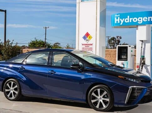 Toyota to Sell 200,000 Hydrogen-Powered Vehicles, Targets China & Europe Market