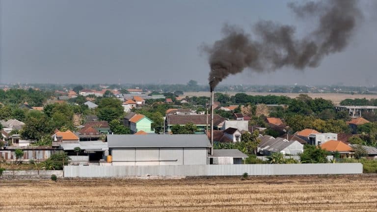 Indonesia’s Coal Emissions at Record High, Up 33% in 2022