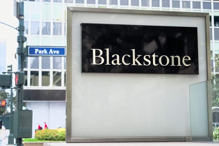 Blackstone’s $7.1B Credit Fund to Propel Global Energy Transition
