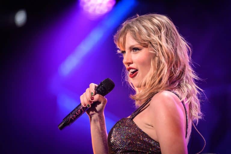 Carbon Footprint Controversy For Taylor Swift Ahead of Super Bowl LVIII.