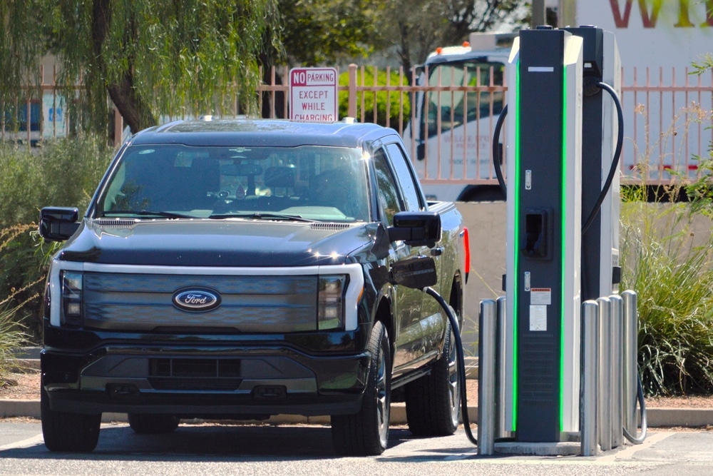 Ford Hits Brakes on Electric Trucks and SUV for Hybrid and Commercial EVs