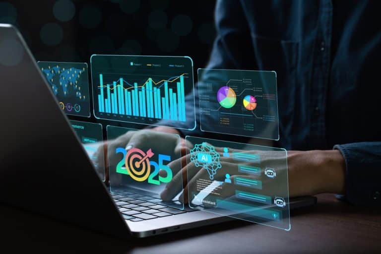 Top 3 Tech Stocks to Watch Out for Smart Investments in 2025