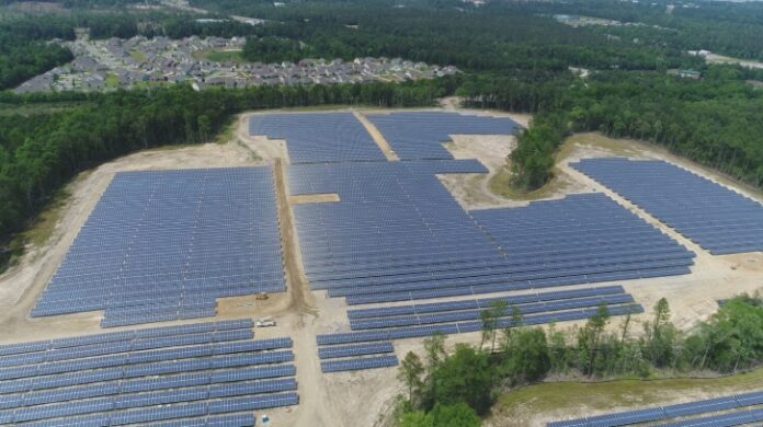 Microsoft Invests in Clearloop’s Solar Projects to Drive Grid ...