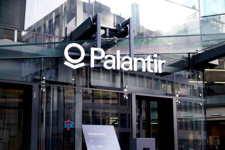 Palantir Reports Record-Breaking Q4 and Net Zero Success