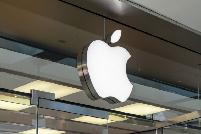 Apple’s Clean Energy Blueprint: A Huge Leap with a 60% Carbon Cut