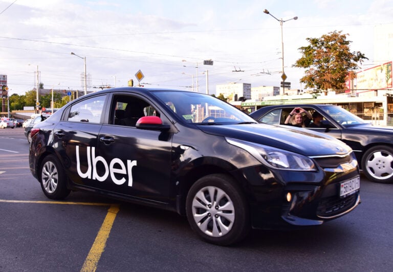 Uber Accelerates Robotaxi Ambitions With Baidu and Lucid Partnerships