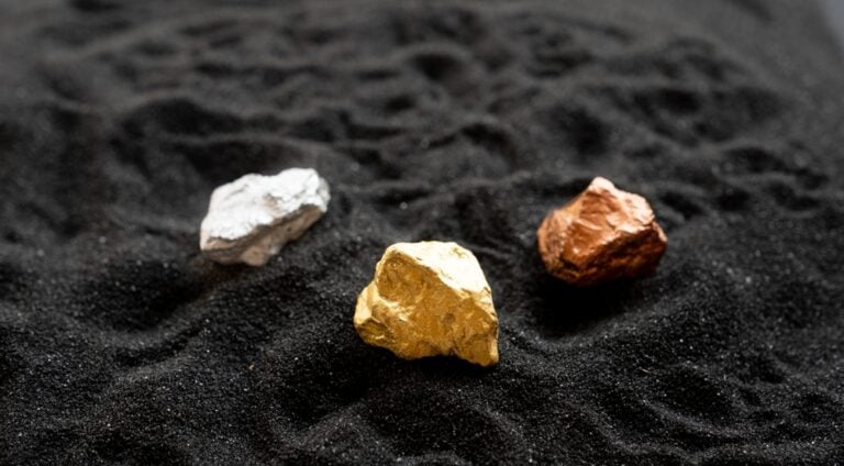 Formation Metals (FOMO Stock) Powers Up: Gold, Nickel, and More For a Clean Energy Future