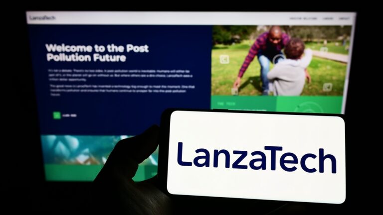 LanzaTech (LNZA) Stock Soars 18%: Can Carbon Recycling Power Its Next Breakout?
