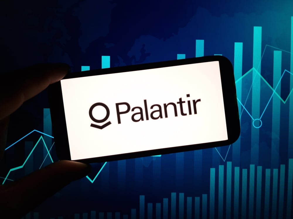 Palantir’s (PLTR) Stock Rally After $1B Q2 Revenue, ESG and Net‑Zero Strategy Advances