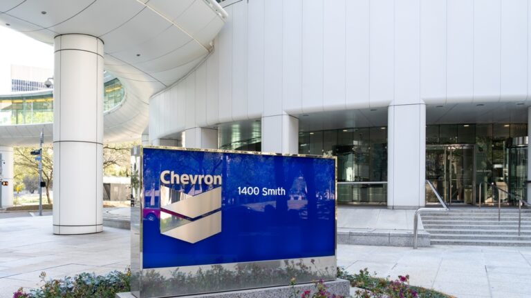 Chevron (CVX Stock) Powers Through Q2 With $5.5B Payout, Permian Growth, and Net-Zero Push
