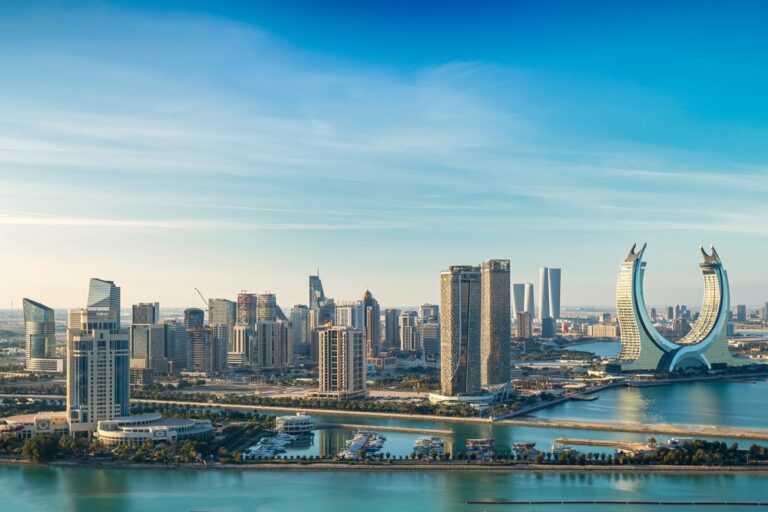 Qatar Issues $2.5B Green Bonds: A New Era for Gulf Sustainable Finance