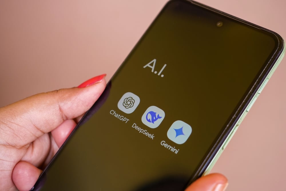 ChatGPT, Gemini, and Grok Are on an AI Race—But at What Climate Cost? A Comparison