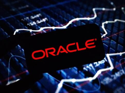 Oracle (ORCL) Stock Soars 40% on AI Boom and $455B Cloud Backlog While Going Green