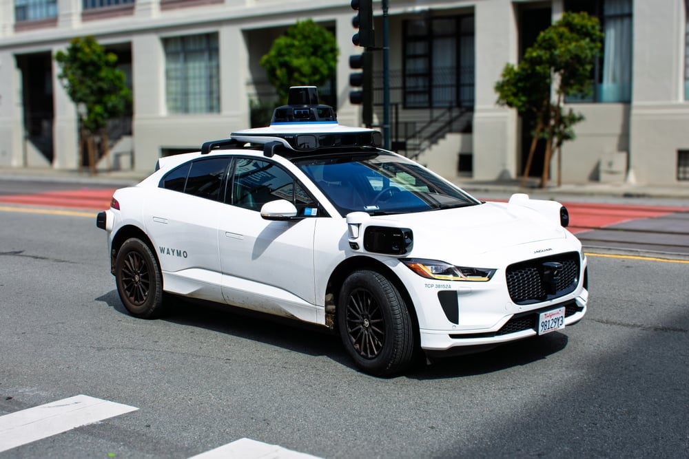 Waymo Eyes London Launch in 2026 as Alphabet’s Q3 Momentum Boosts Global Robotaxi Race