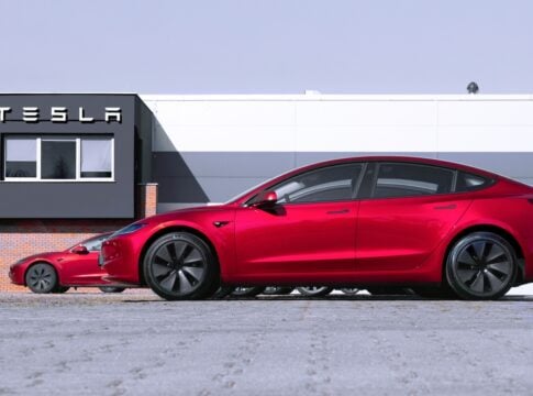 Tesla (TSLA) Stock Rises Over $450, Hits Record Market Value of $1.5T as Q3 Delivery Test Looms