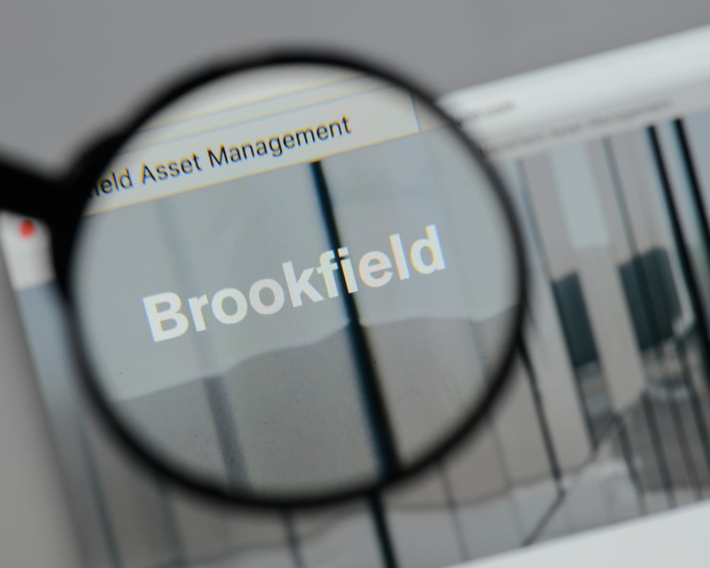 Brookfield's $20B Close Sets Record for Global Clean Energy Funding