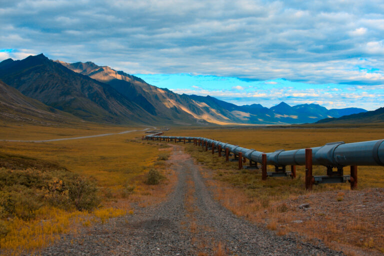 Canada and Alberta Strike Major Pipeline Deal Under New Law, Minister Guilbeault Resigns