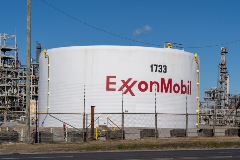 ExxonMobil’s $20B Low-Carbon Bet in 2030 Plan: Big Emissions Cuts, Bigger Oil Production