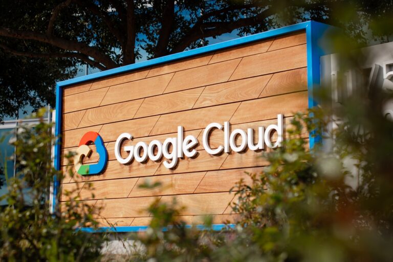 Google and NextEra Team Up to Build Gigawatt-Scale AI Data Centers Powered by Clean Energy