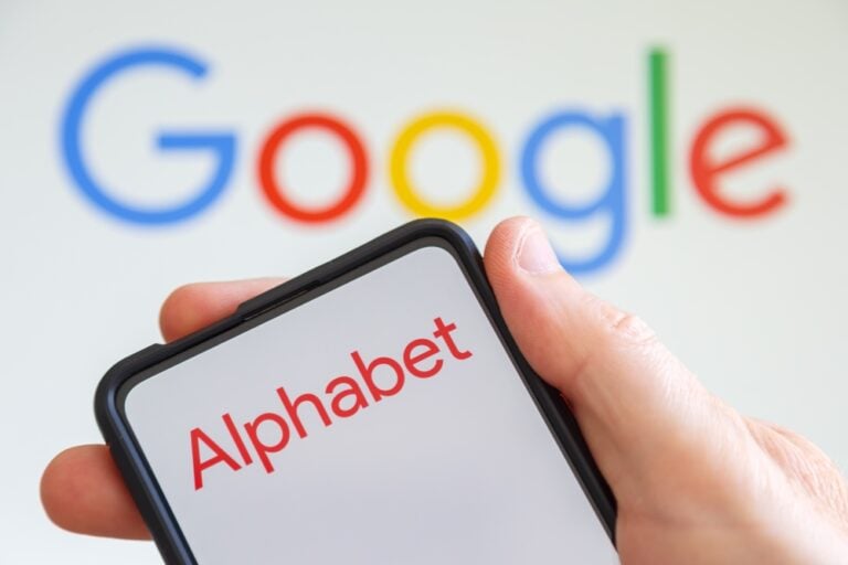 Alphabet, Google’s Parent, Bets $4.75B on Clean Power for AI Data Center Demand