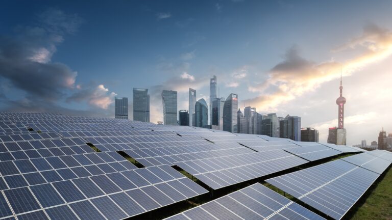 Meta, Amazon, Google, and Microsoft Dominate Clean Energy Deals as Global Buying Slips in 2025