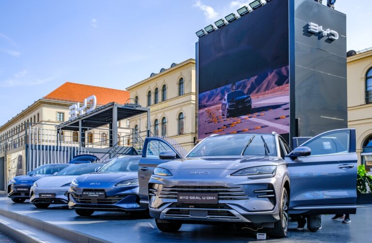 Global EV Sales Set to Hit 50% by 2030 Amid Oil Shock While CATL Leads Batteries