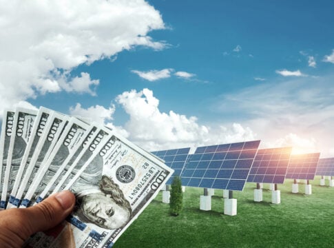 The Cost of “Firm” Solar and Wind Power Is Entering a New Phase: Prices Could Fall Below $50/MWh by 2035, IRENA Finds